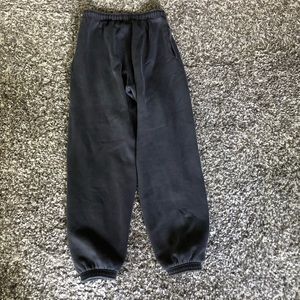 TNA ‘Cozy AF Mega Sweatpants’ (small)
